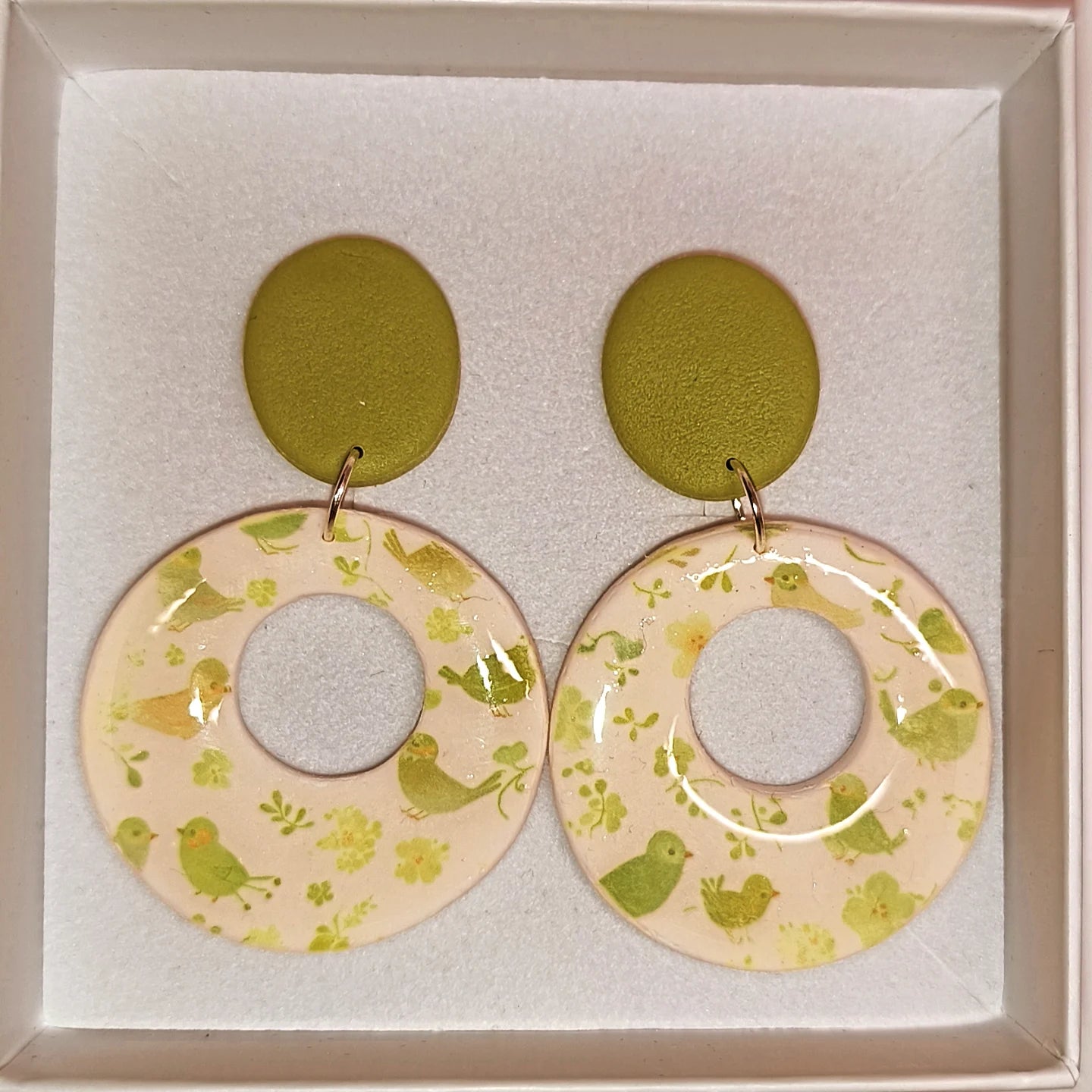 Círculo pájaros verde