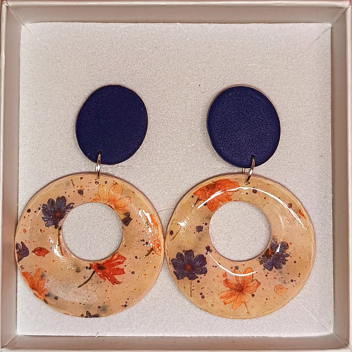 Círculo floral azul