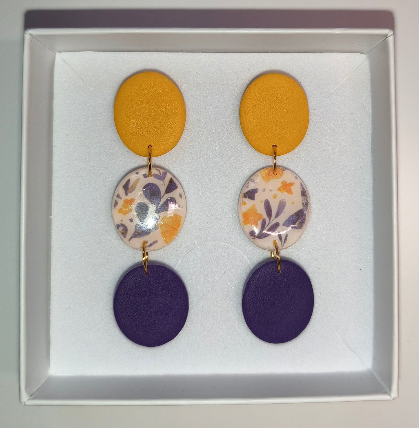 Disco floral mostaza-morado