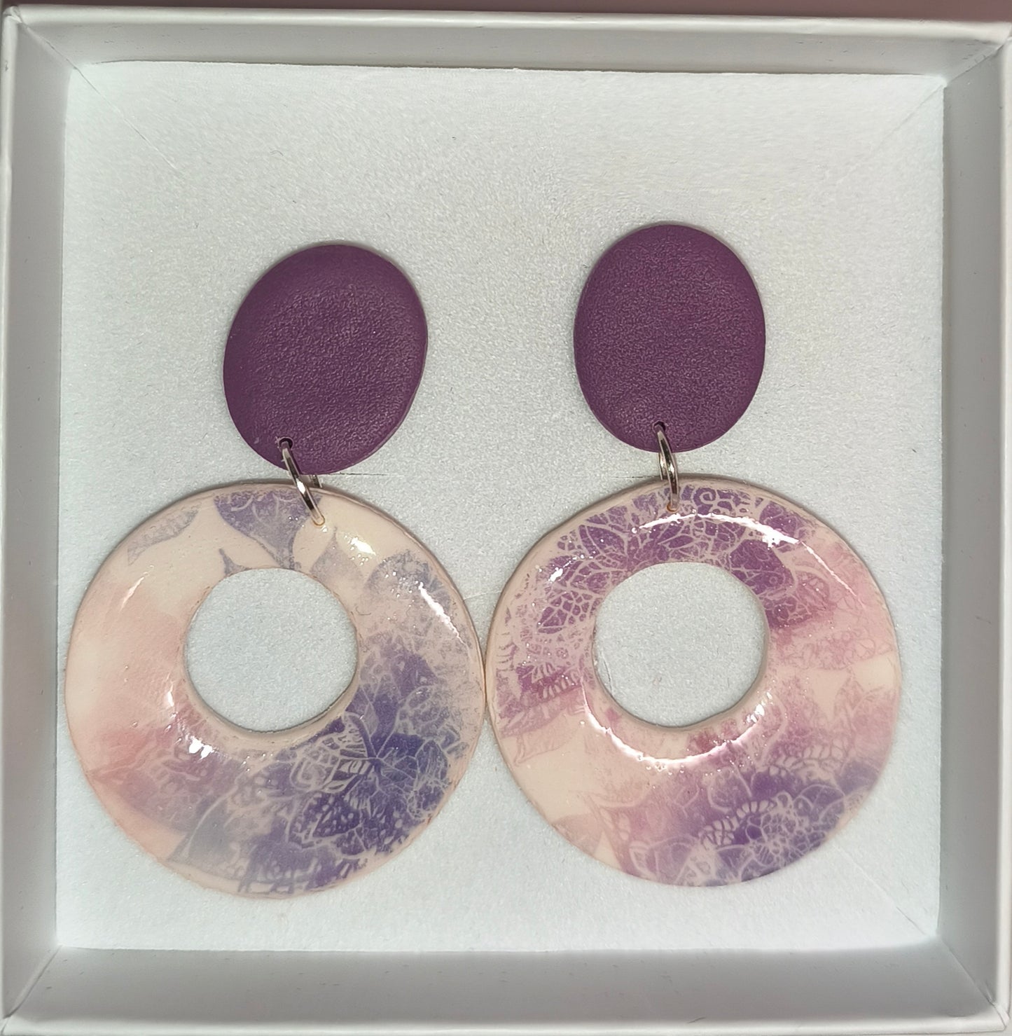Círculo mosaico violeta