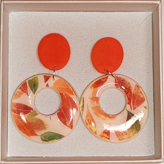 Círculo hojas naranja