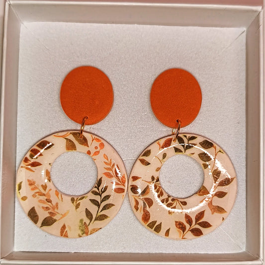 Círculo hojas naranja